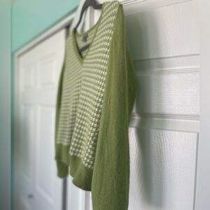 Vintage 90s Green & White Sweater